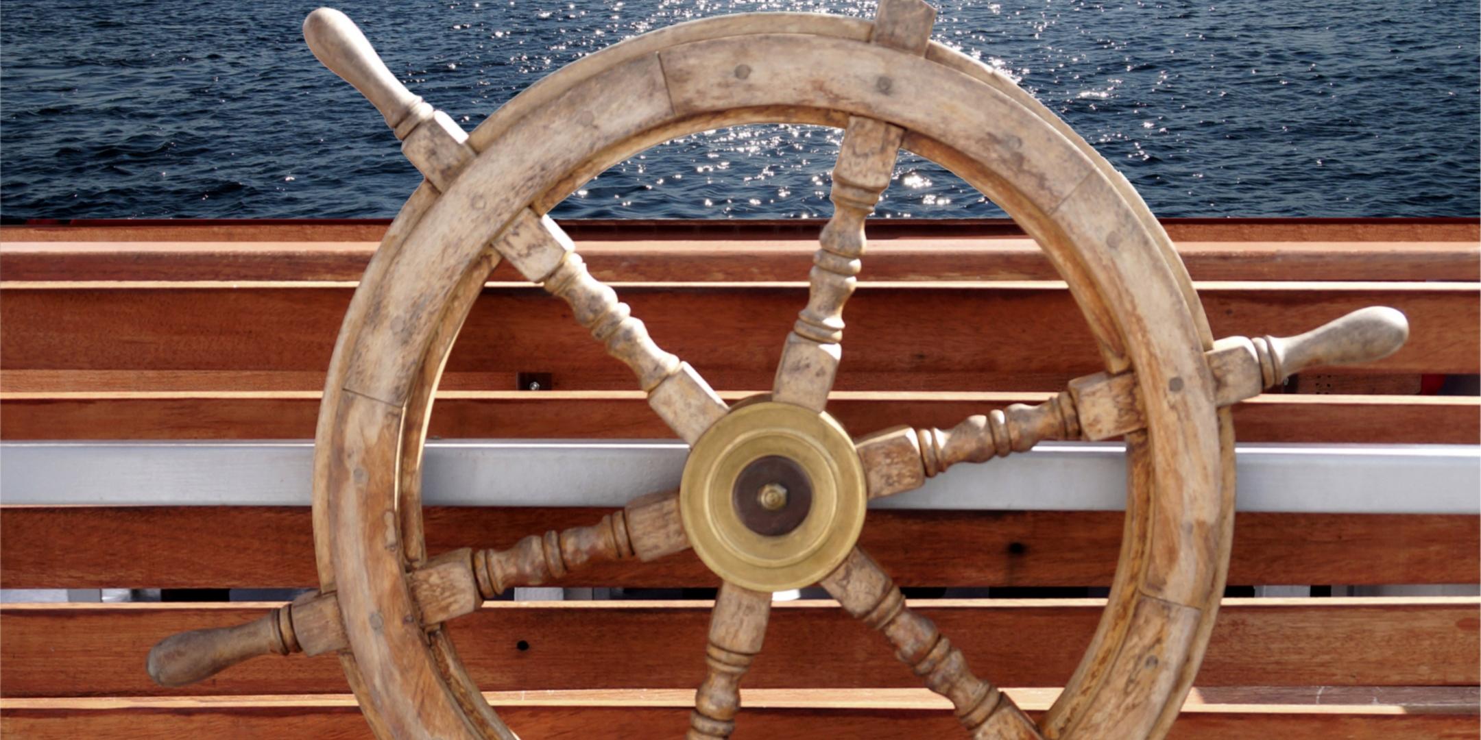 schiffs-steuerrad-01_by_martin_manigatterer_pfarrbriefservice