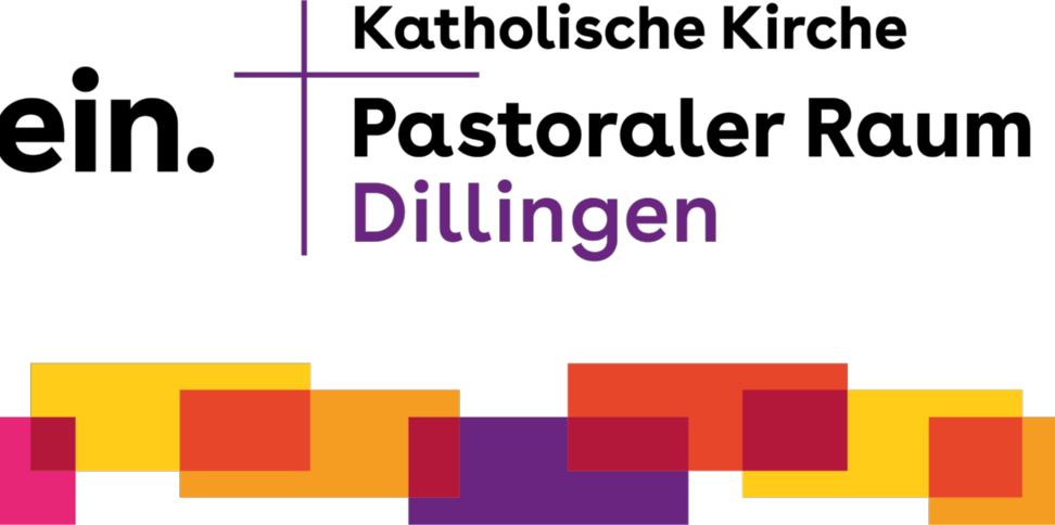 Das Logo des Pastoralen Raum Dillingen ist ein Kachelweg in den Farben Gelb, Orange, Lila, Magenta und Rot und darüber der Slogan Da sein sowie einem Lila Kreuz mit dem Hinweis katholische Kirche